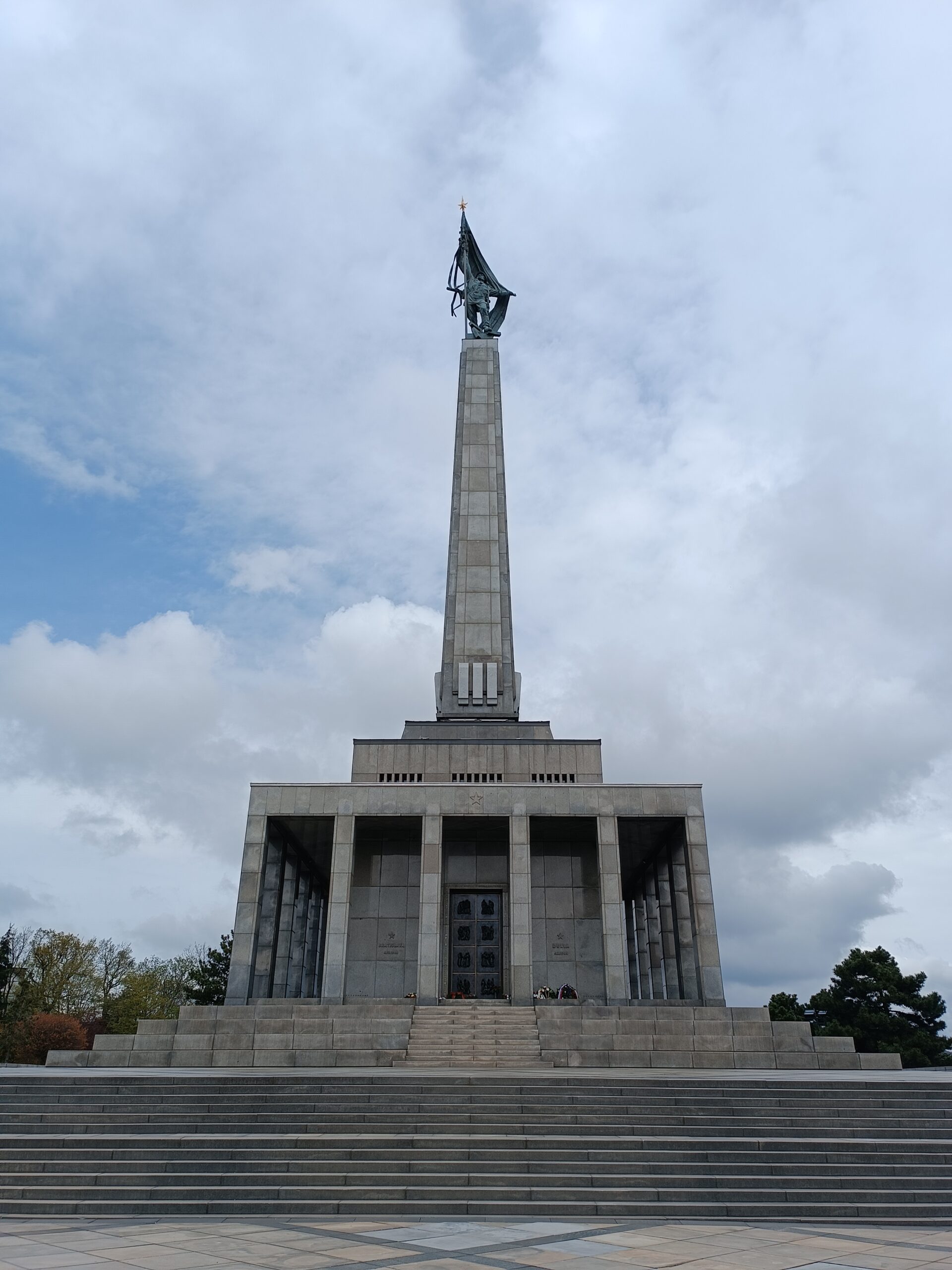 Slavin : Memorial de Guerre